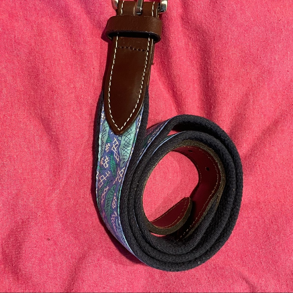 Vineyard vines fish belt